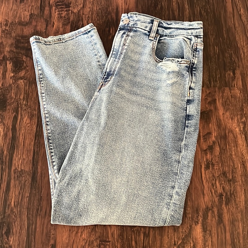 American Eagle AE Straight Leg Light blue Wash Jeans 14